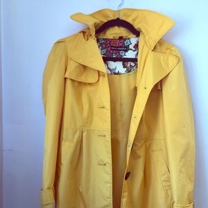 Steve Madden Raincoat💛